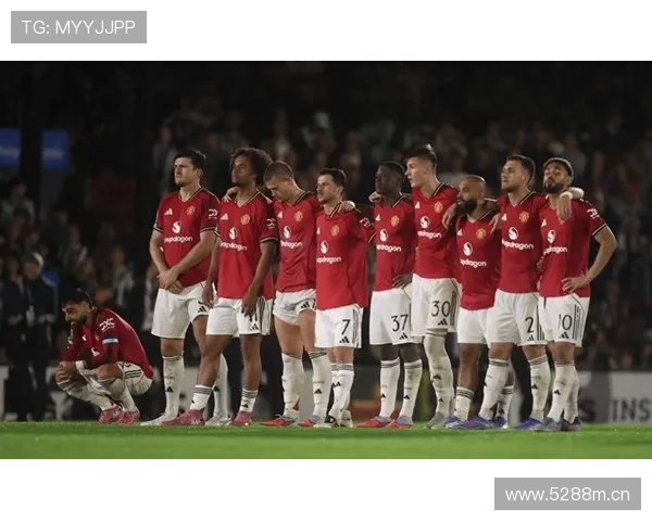 曼联战术体系缺乏稳定性问题逐步凸显,对球队赛季表现形成制约