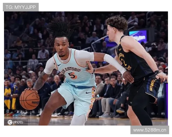 斯蒂芬·卡斯尔突破制造机会效率提升显著，助力球队关键回合得分