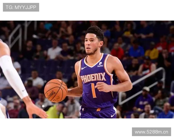 西蒙斯无球跑动减少，组织效率下滑影响球队进攻节奏